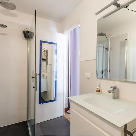 With Large Terrace Sea View 4th Floor نيس