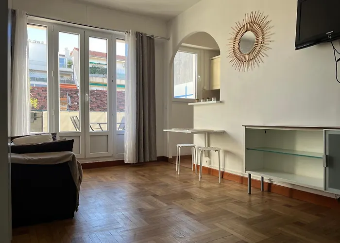 Appartement With Large Terrace Sea View 4th Floor *