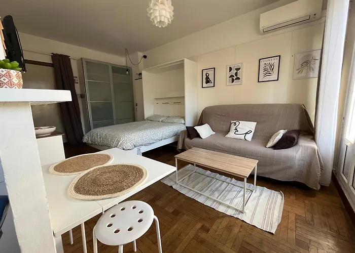 With Large Terrace Sea View 4th Floor Appartement